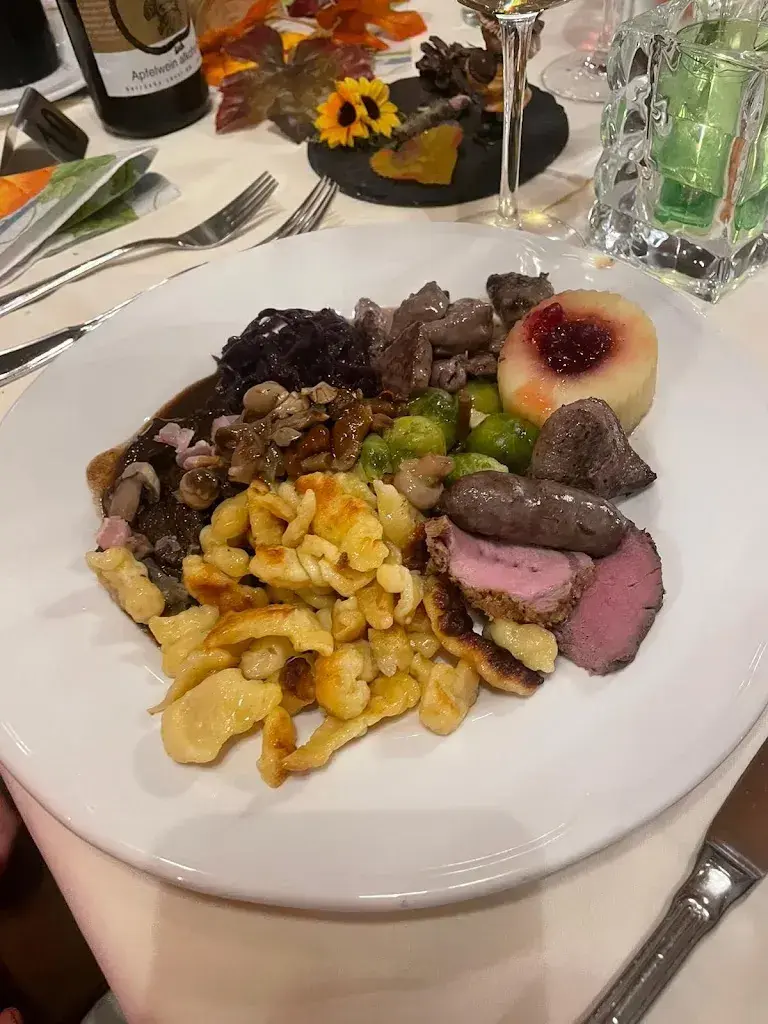 Zita Ziegler_Gasthaus Schlüssel_Dallenwil_avis