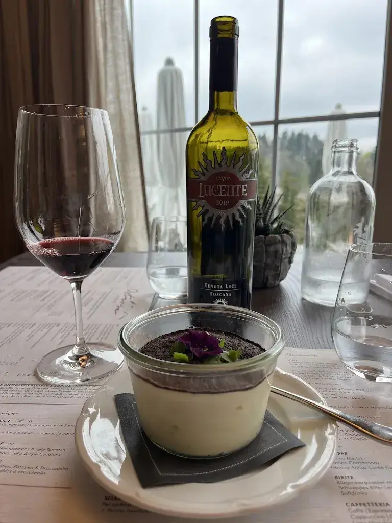 Henrik_Osteria Alpina Terrazza_Obbürgen_avis