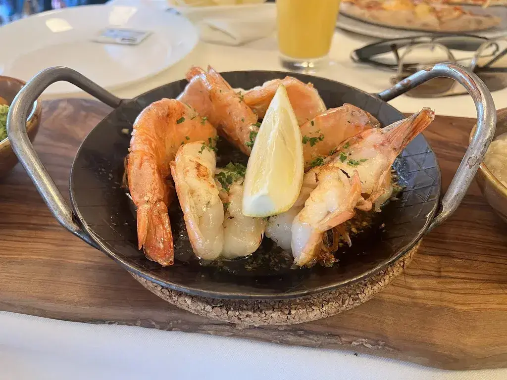 Sidhu Sadan_Seerestaurant Schlüssel Pizzeria und Grill San Marco_Ennetbürgen_reseña