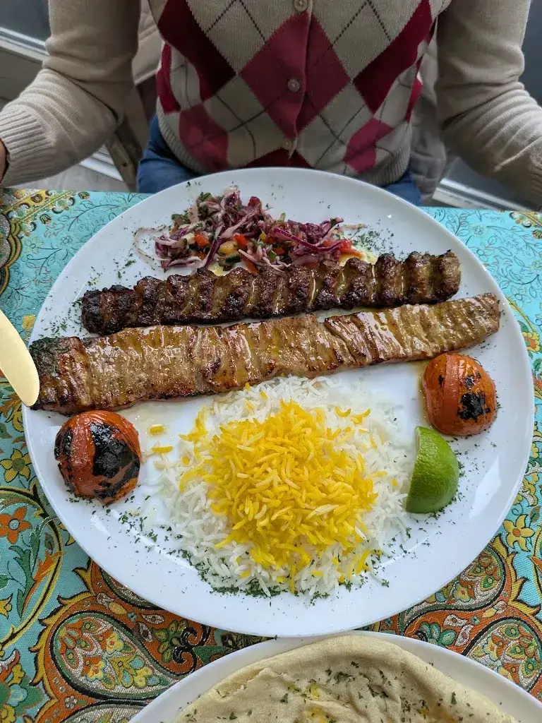 Mourad Ajarti_Farah Café & Restaurant_Stans_avis