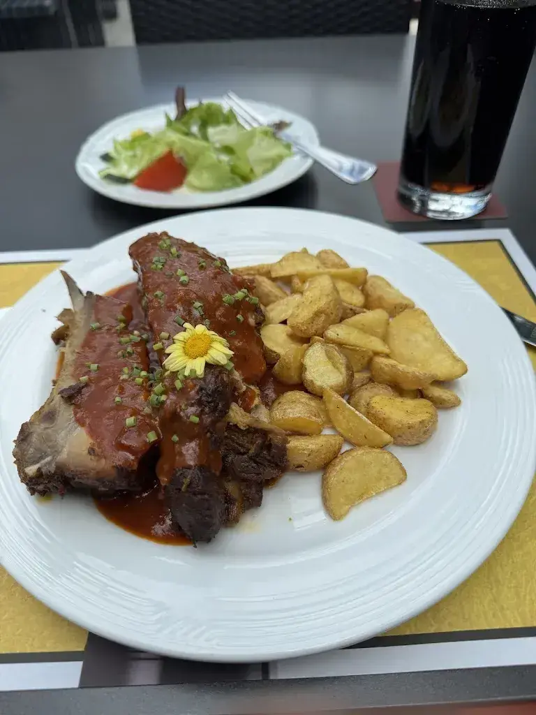 Kamil Borkowski_Hotel-Restaurant Eintracht AG_Oberdorf_recensione