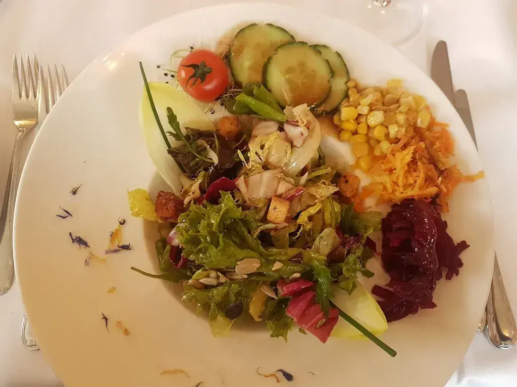 Sarina Gallati_Gasthof zum Löwen_Mollis_review