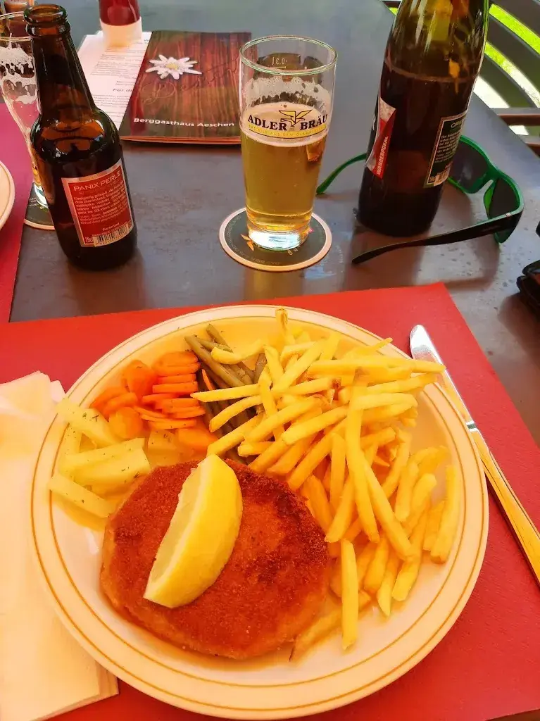 patrick van loo_Mountain Restaurant Aeschen_Näfels_avis