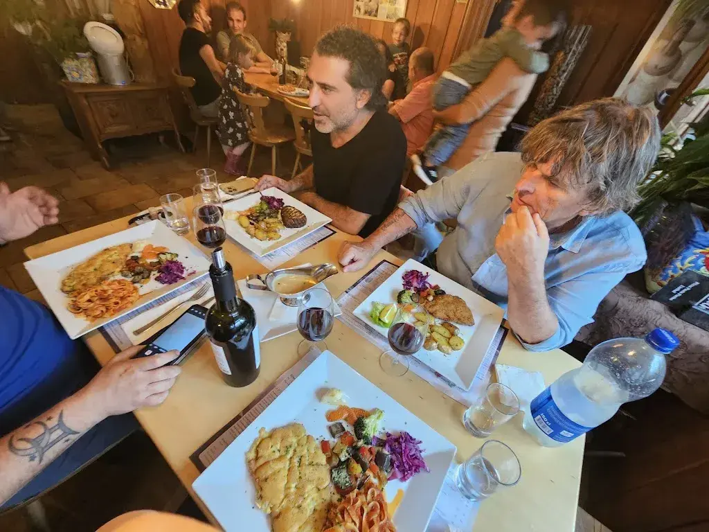 alessia mongelli_Pizza Pasta Pierino_Glarus Süd_review