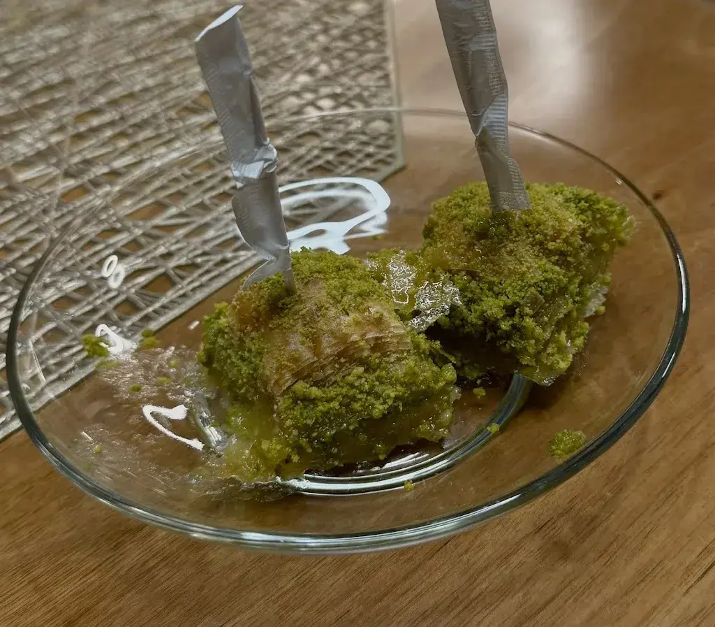 Inna Martinova_Golden Grillhouse_Ziegelbrücke_review