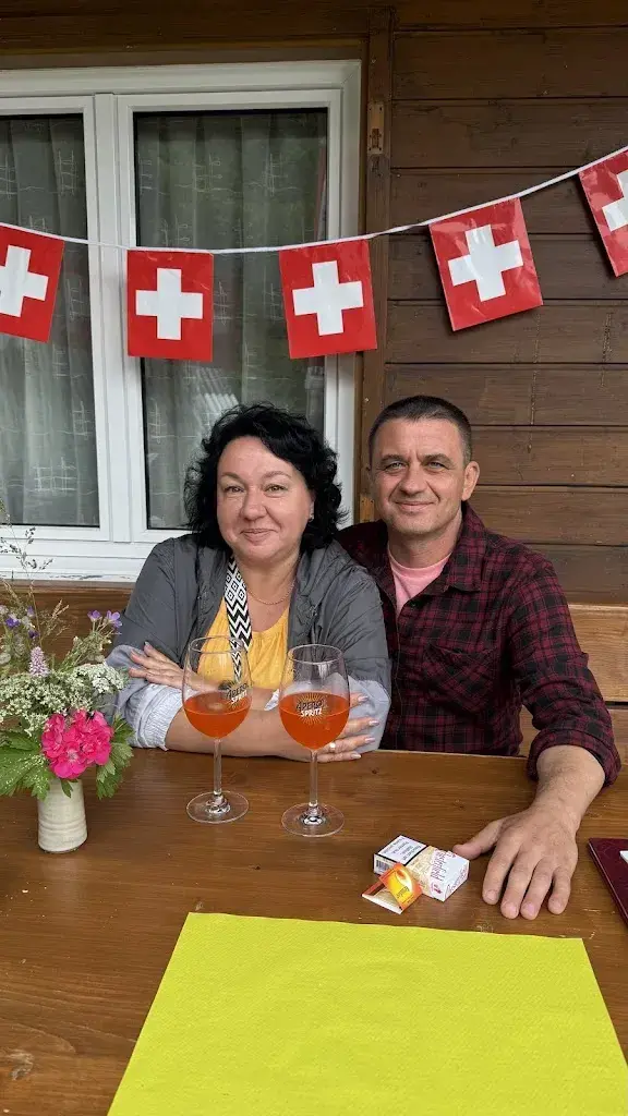 Oleksandr Daali CH_Bergrestaurant Hirzli_Niederurnen_avis