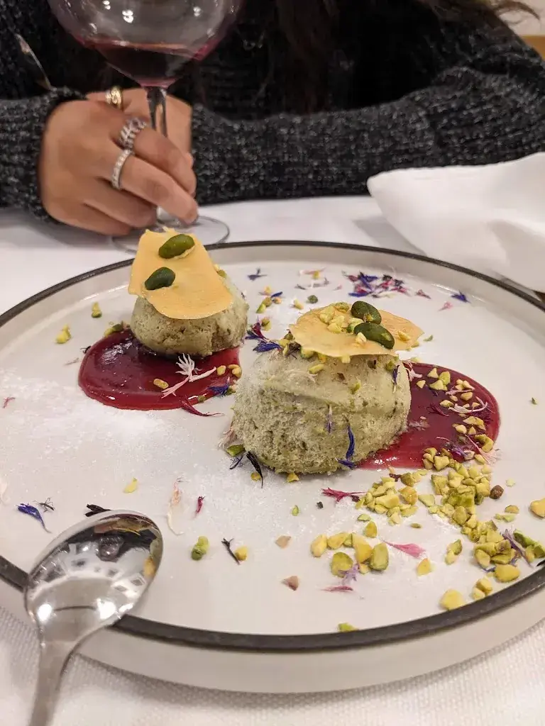 khizar mashhadi_bottega ventisei_Glarus_avis