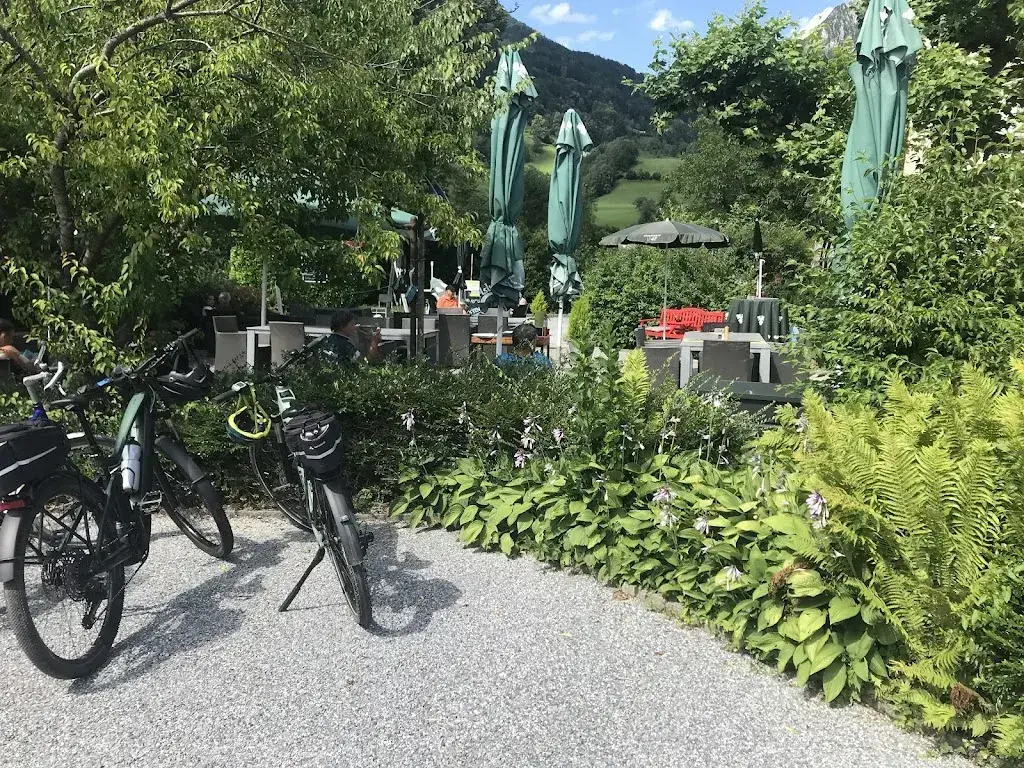 Raphael Dreier_Biäsche_Weesen_review