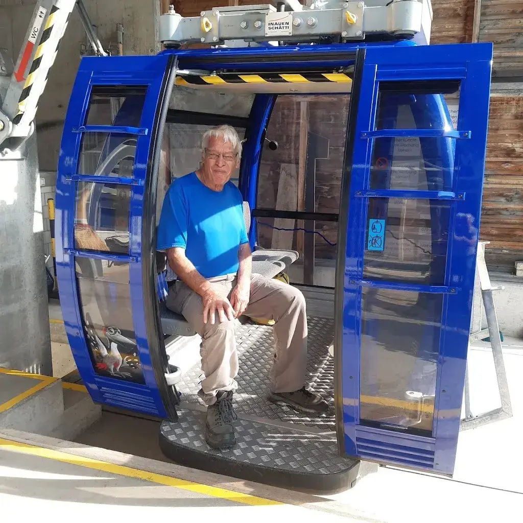 Robert Graf_Äugstenhütte_Ennenda_avis