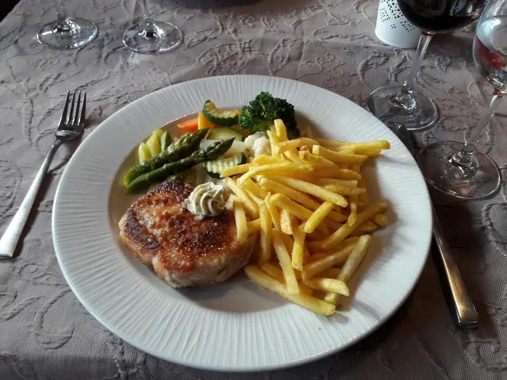 Hotel Bergführer Elm restaurante en Elm