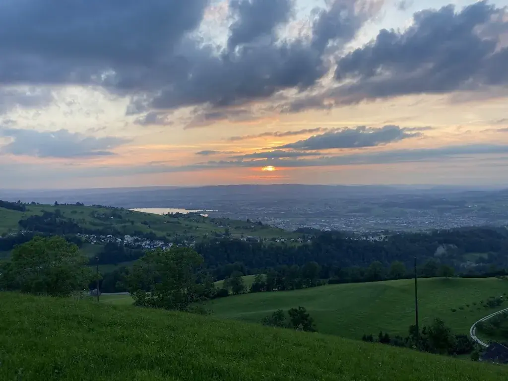 M P_Gubel_Menzingen_review