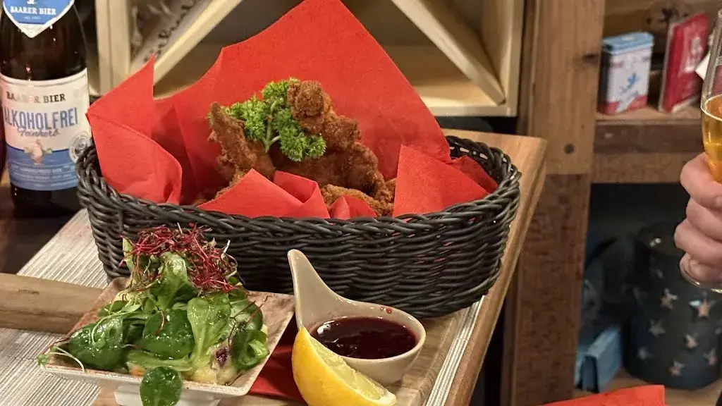 Bernd Lapp_Vienna-Lounge_Unterägeri_review