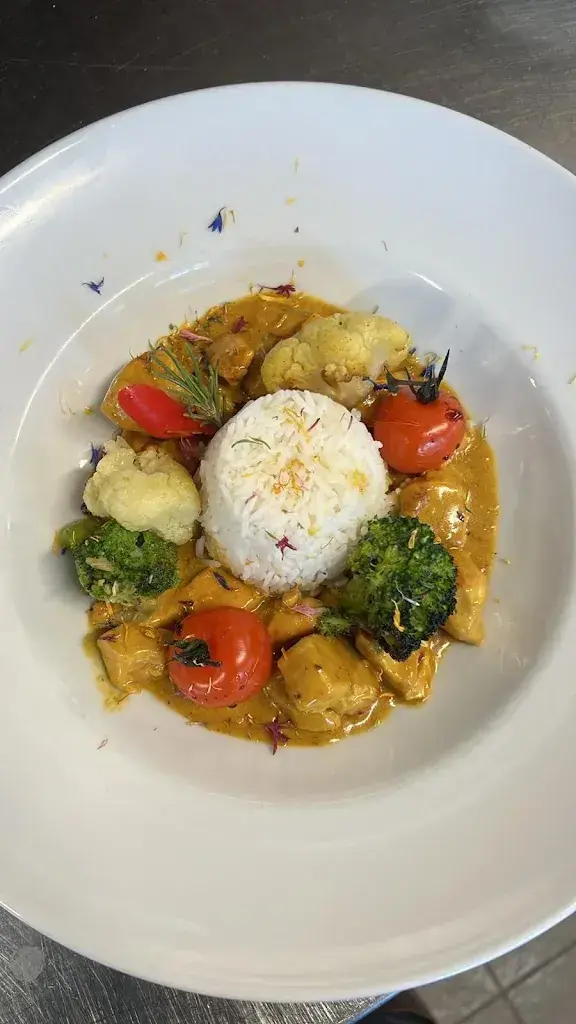 Qendresa Lajiq_sHerti Restaurant Zug_Zug_avis