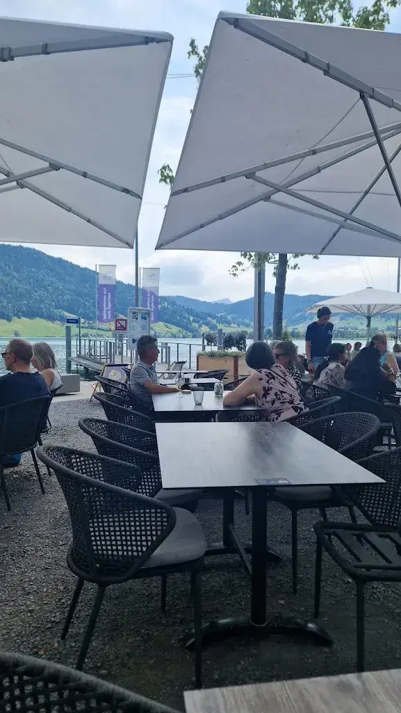 Frank Aeschbacher_Seebeizli Studenhütte_Oberägeri_review