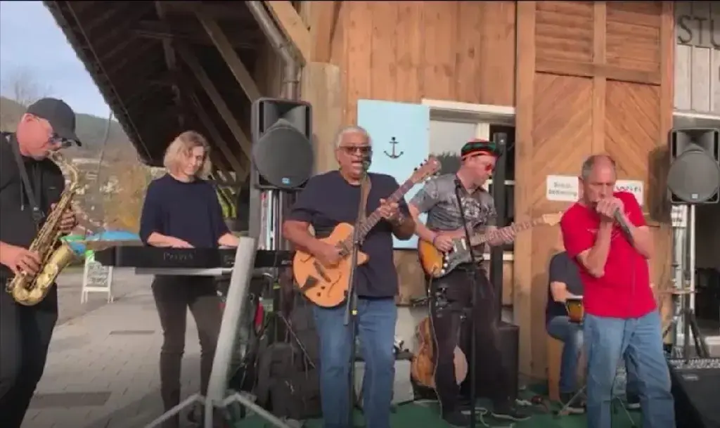 Tcha Simmons_Seebeizli Studenhütte_Oberägeri_review