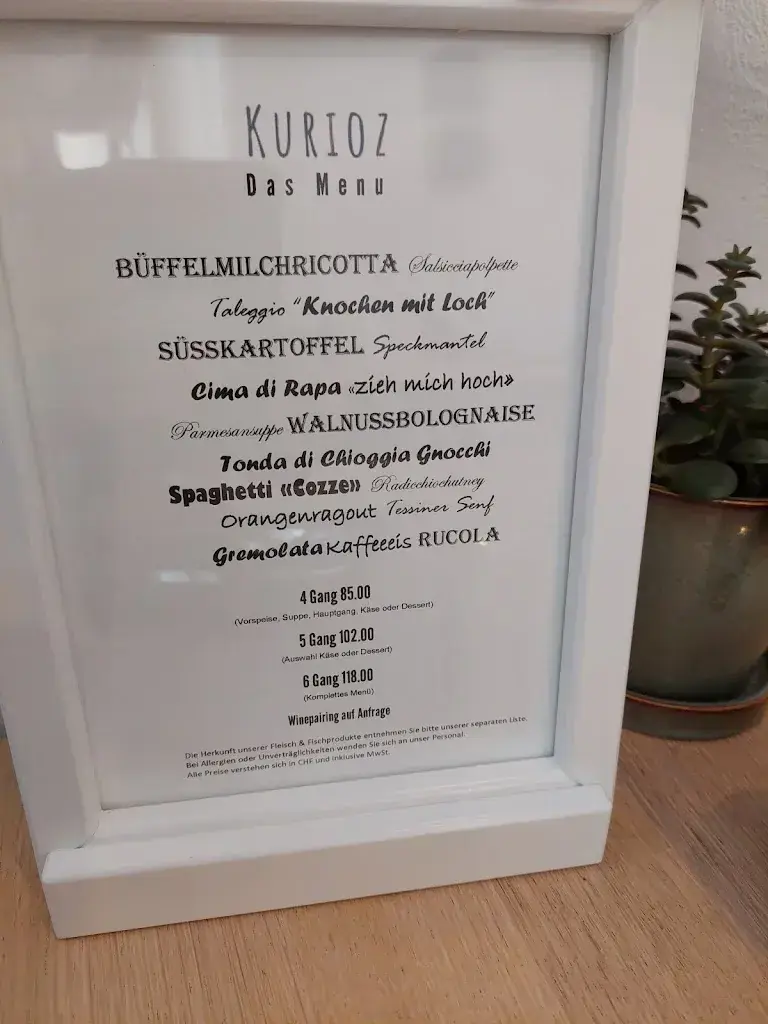 Yvonne Rabek_Kurioz Bar & Kitchen_Zug_recensione