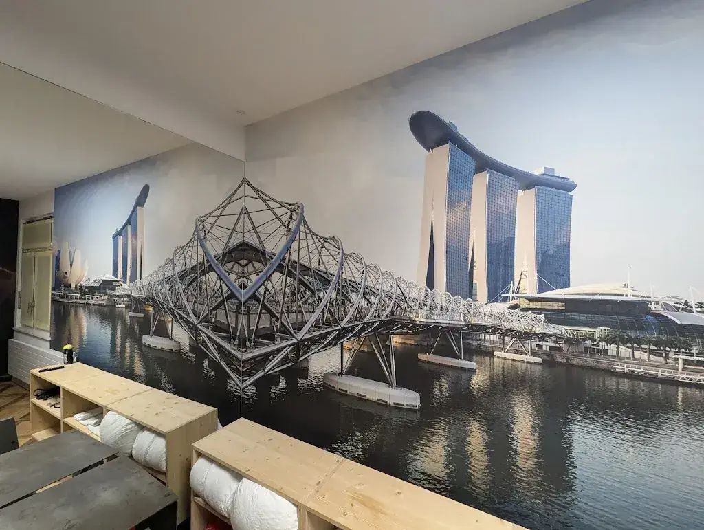 Thom Lee_Hotel BS16_Schüpfen_review