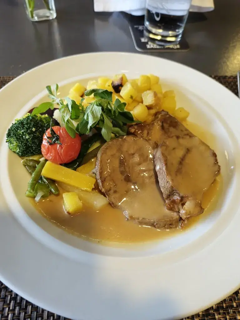 VOLL Vollewy_Restaurant Schnitz und Gwunder_Steinhausen_review
