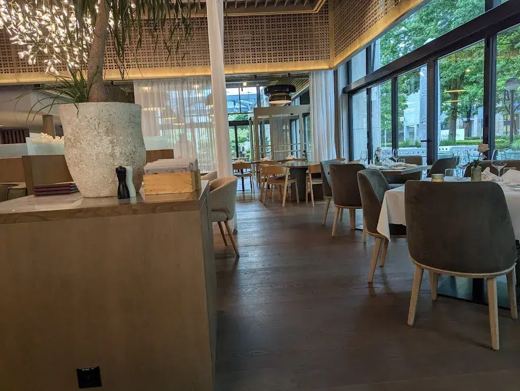 Bastian Steinbach_aigu Restaurant & Bar_Zug_review