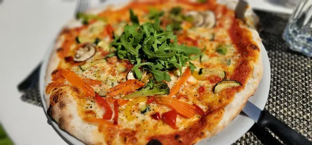 Roger Müller_ds'Bistro Dorfmärit_Bolligen_avis