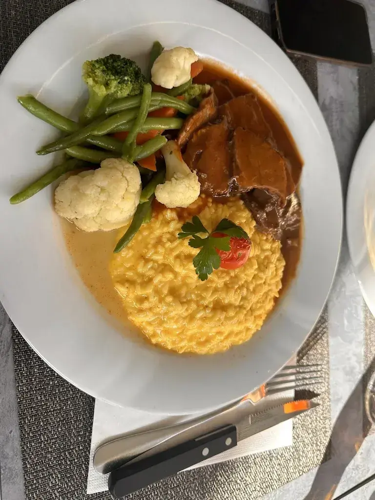 Maša Perovšek_La Taverna_Zug_review