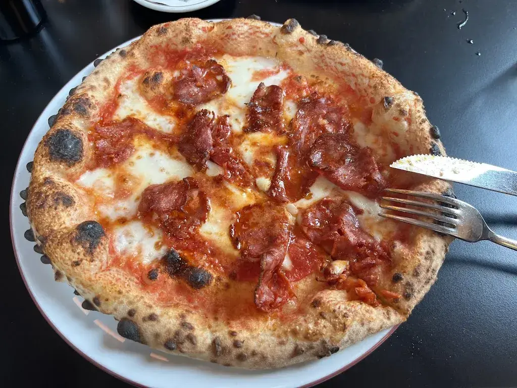 Vilmos Szabo_Più Postplatz_Zug_review