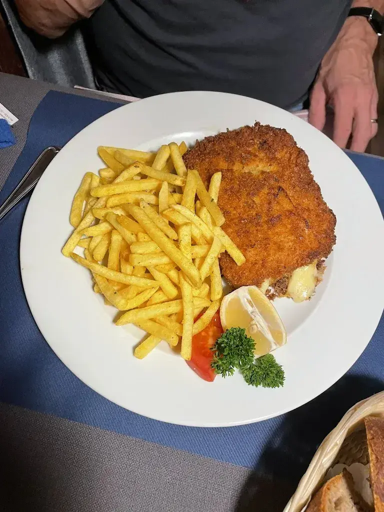 Martina Schenk_Restaurant Hirschen, Oberwangen bei Bern_Oberwangen bei Bern_review