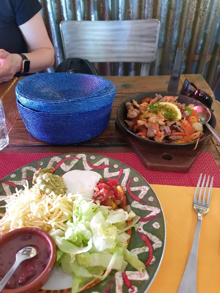 Menu_Juanito's_Zug_image_5