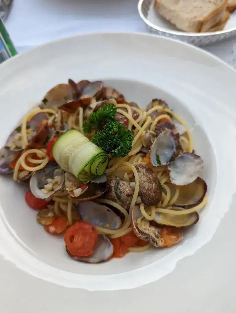 Katherine Gadaingan_Ristorante & Pizzeria Fischmärt_Zug_recensione