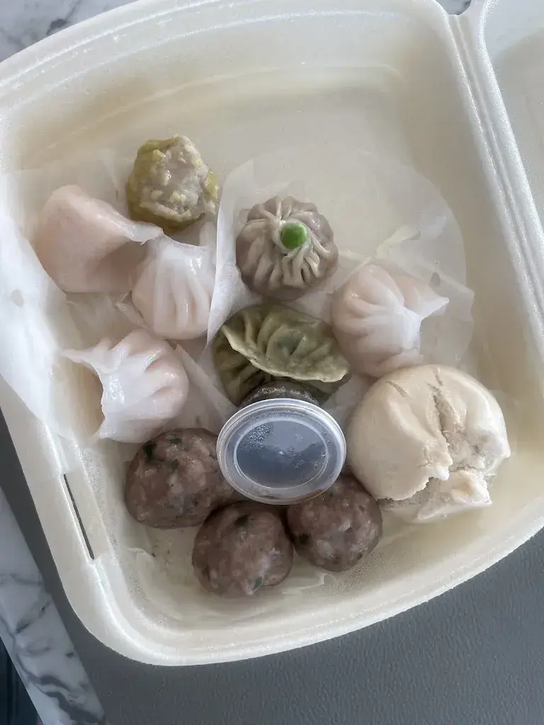 Anastasia Nydegger_Bambus_Cham_reseña