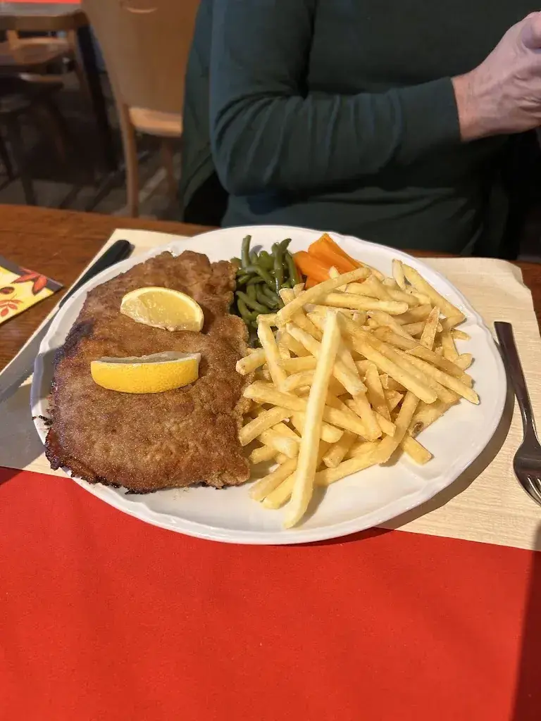 Ewa Gooral_Limi - Hütte_Hünenberg_recensione