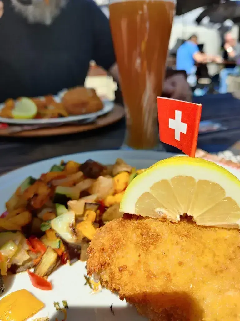 Astrid Carigiet_zoll huus_Hünenberg_avis