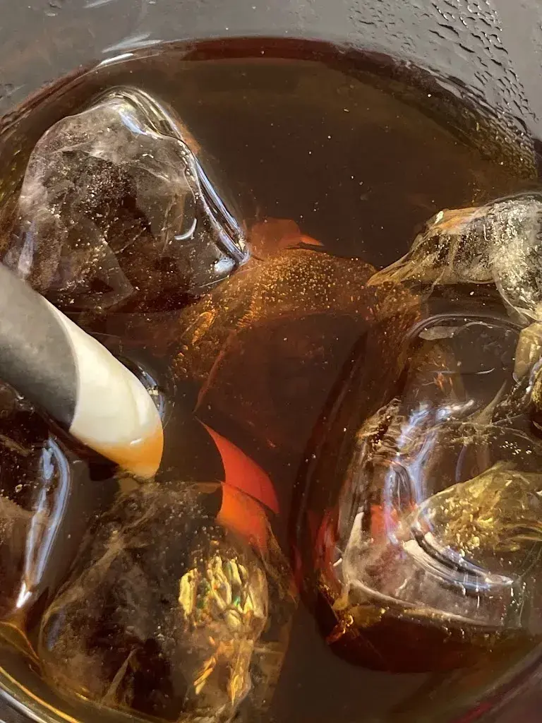 Naomi Toro_Pete's Place_Unterägeri_avis