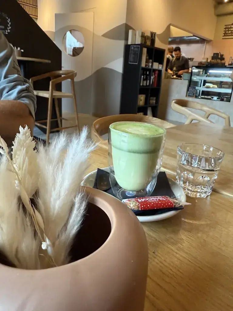 Amy Challenger_Café Malea_Risch-Rotkreuz_review