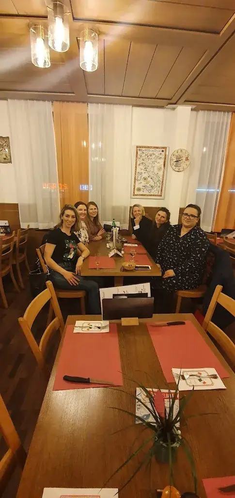 Urszula Kuber_Club Noi_Rotkreuz_avis