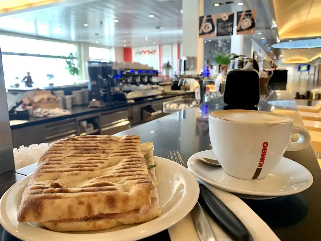 Family Jelinic_Autogrill_Lully_review