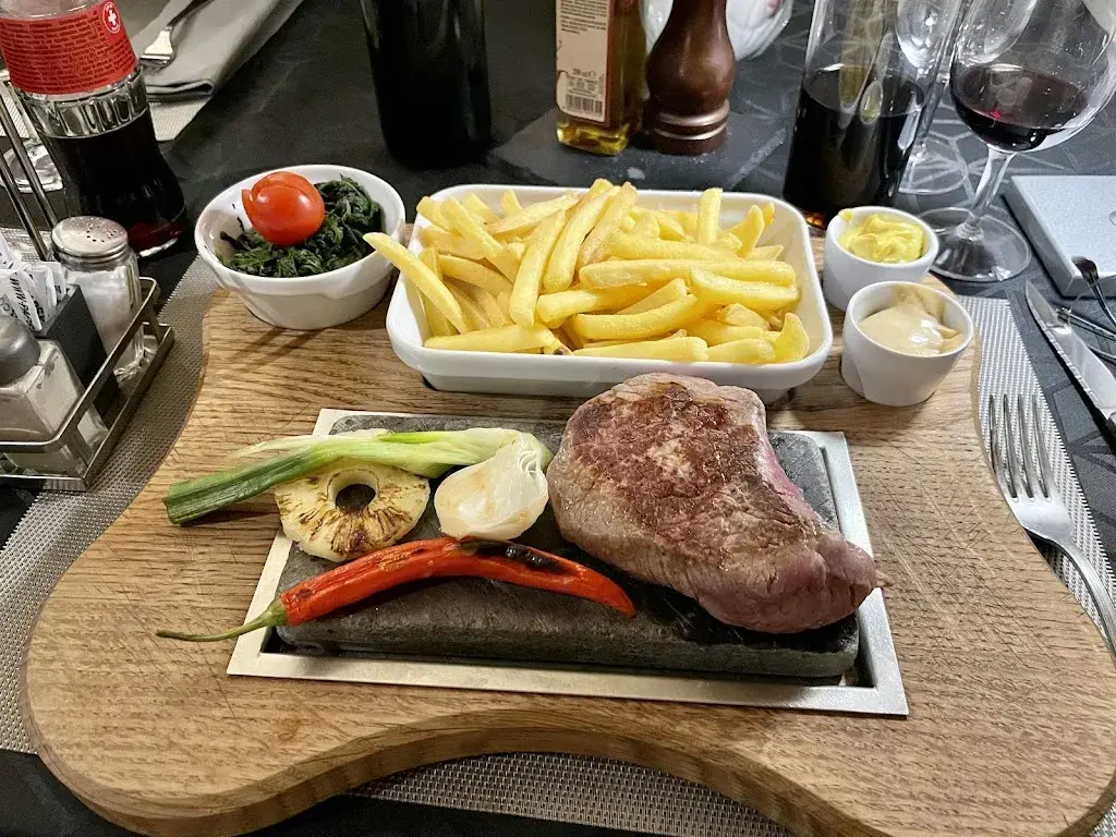 M. Trèfles_Hôtel de la Gare_Cugy_review