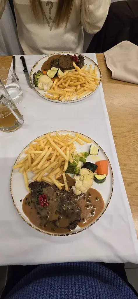 Giuliano Colombo_La Croix Fédérale_Gletterens_review