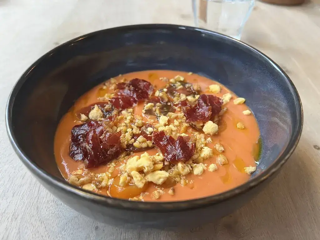 Cath Peyralbe_Frogs & Roses Tapas y Arroces_Estavayer-le-Lac_review