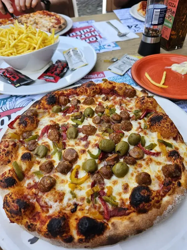 Ian Robert_Café du Centenaire_Estavayer-le-Lac_review