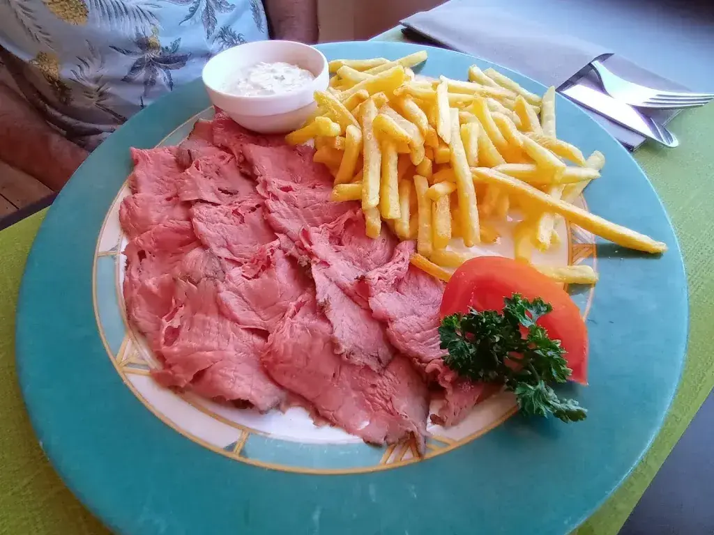 Jessica Cho_Restaurant Le Bateau_Delley-Portalban_review