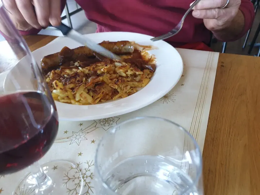 Toujours Bienveillante_Hostel Communal_Léchelles_avis