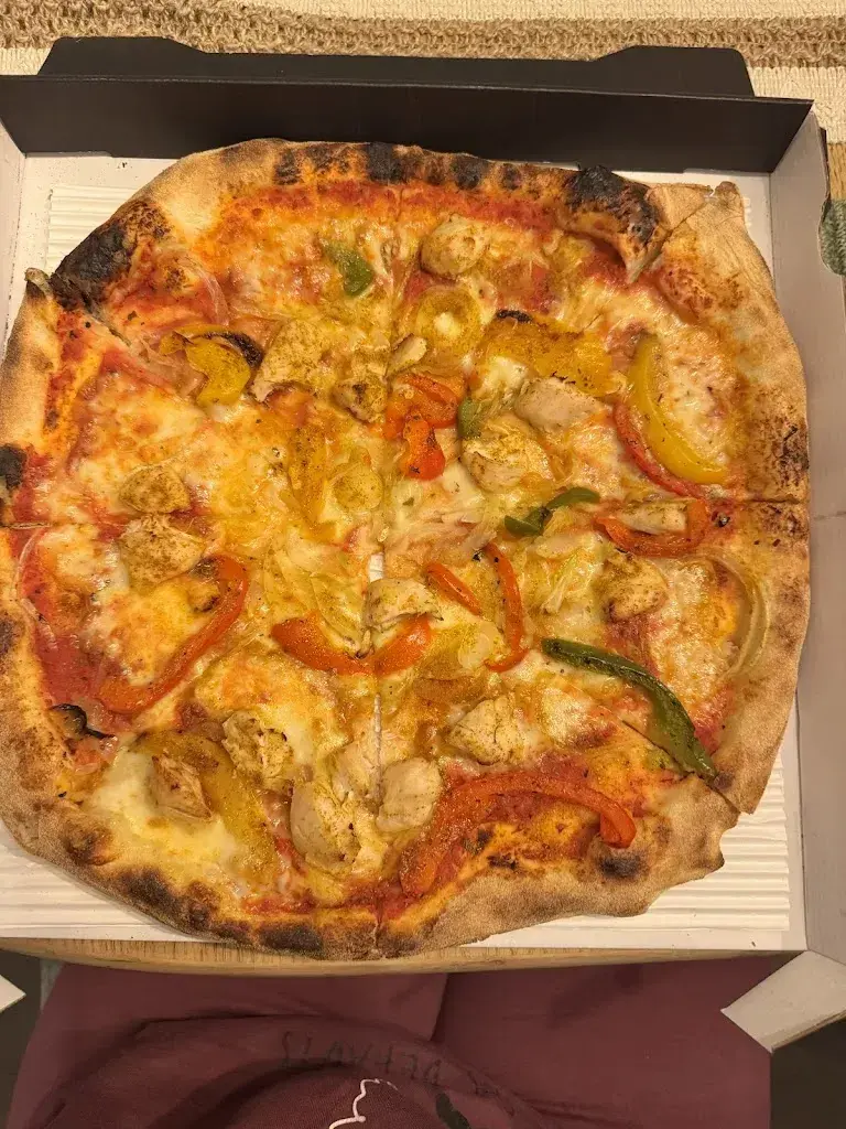 Jessica Janeiro_Canta pizza_Grolley_review