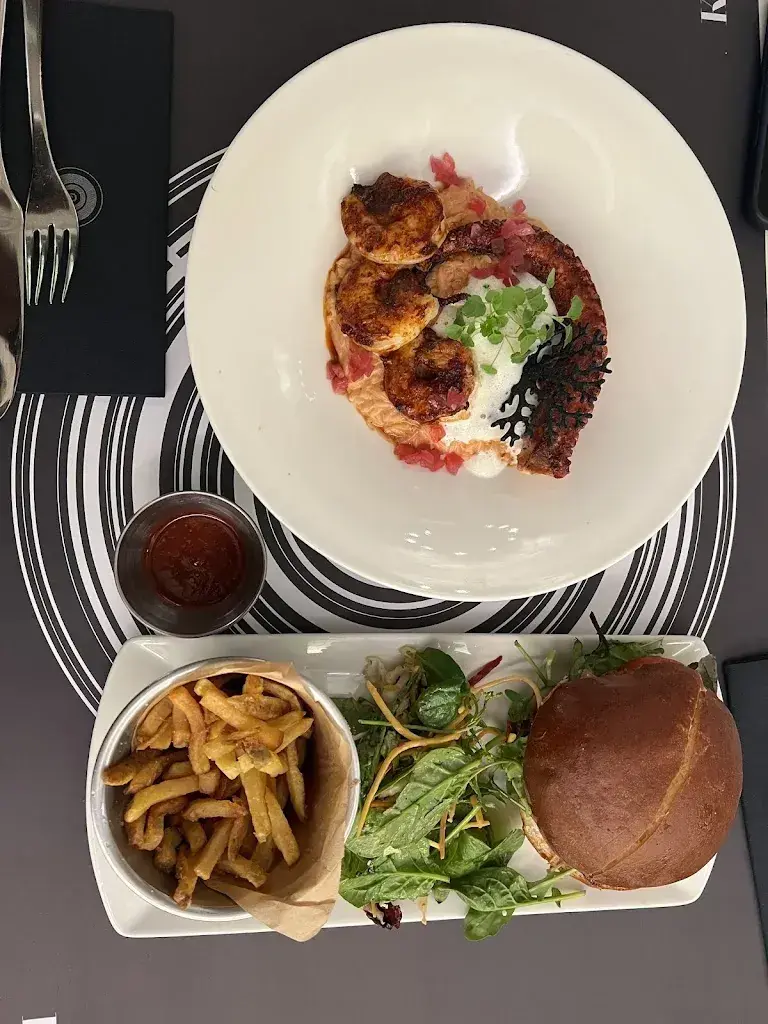 Ali Amini_KJU_Vevey_review