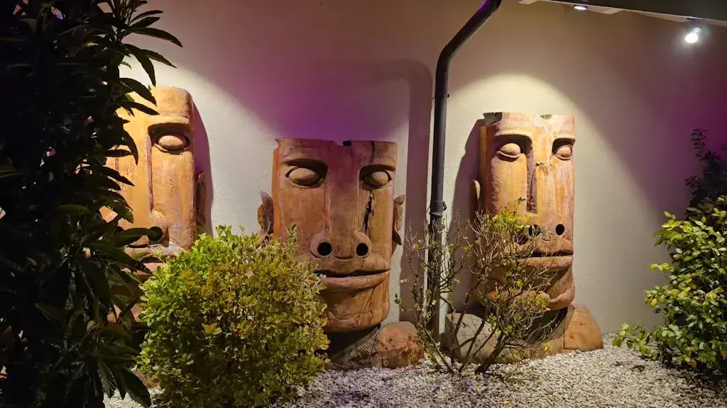 Rasa Thileepan_La Lagune_Cheyres_recensione