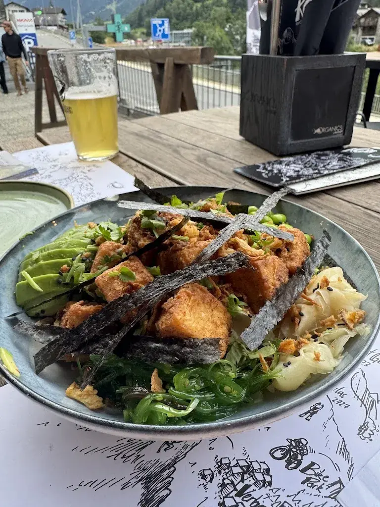 laura turner_Le KOTI_Le Châble_reseña