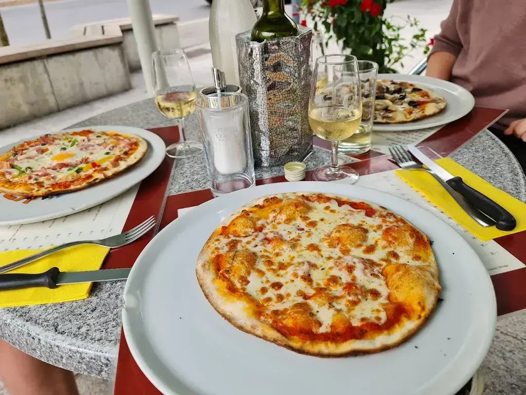 Menu_Pizzeria de la place_Le Châble_immagine_7
