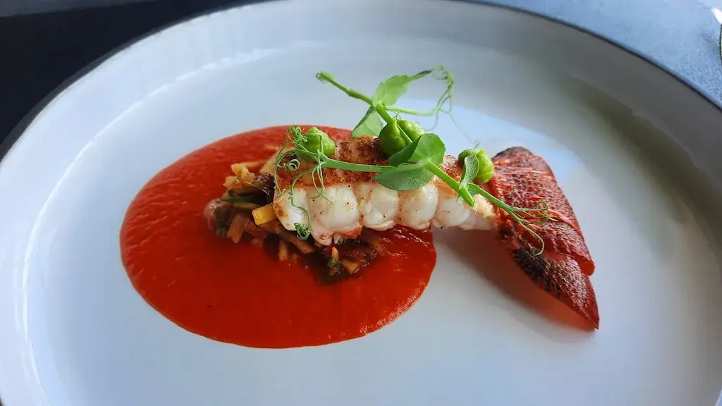 Jean-marc Pidoux_Hôtel de Ville Café restaurant_Rue_avis