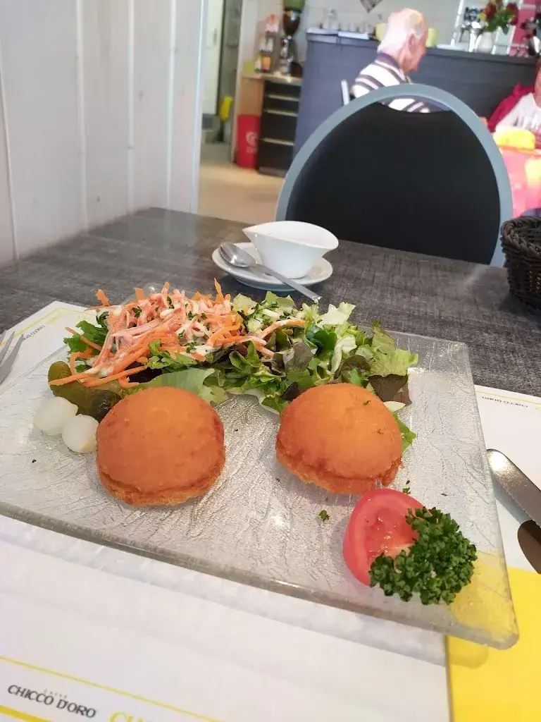 Christiane Gaulaz_Resto de la piscine_Moudon_avis