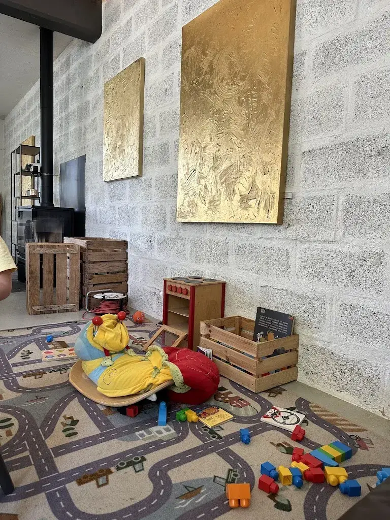 Dana S_Benela's Kaffee und Bar_Muri bei Bern_review